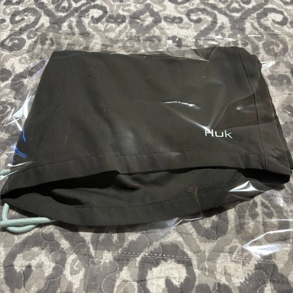 Huk Gray Swim Shorts with blue drawstring size medium - Picture 7 of 7